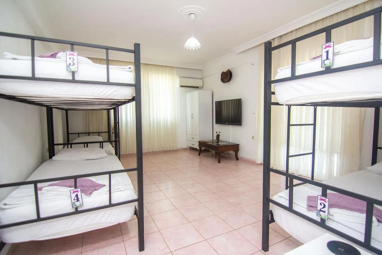 Hostel Deep Purple Bikers Fethiye