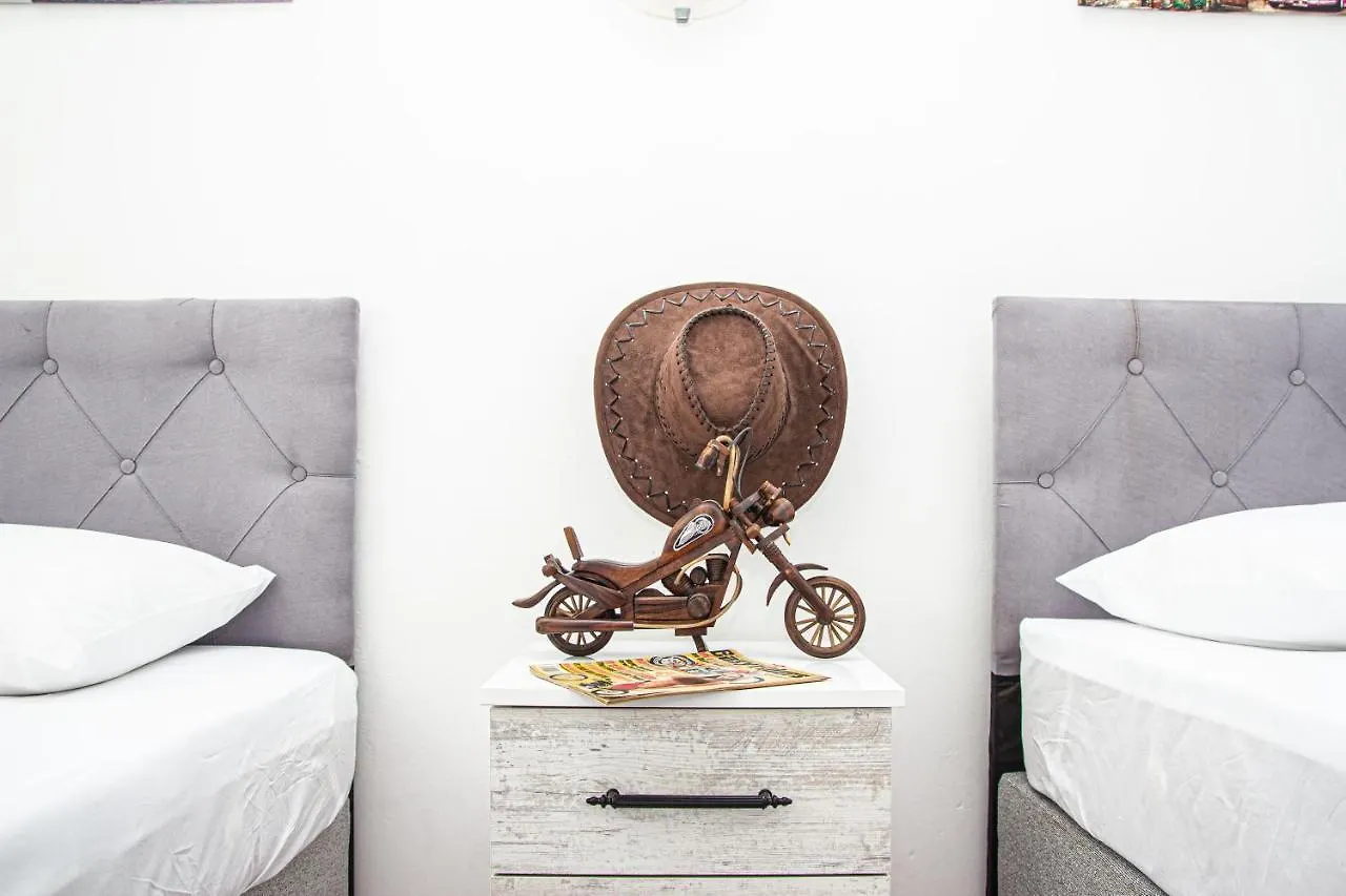 Hostel Deep Purple Bikers Fethiye